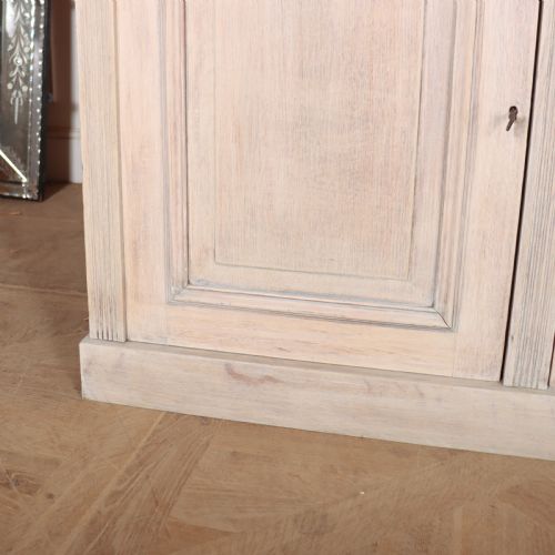ENGLISH OAK LIBRARY BOOKCASE - ADDITIONAL PHOTO 3