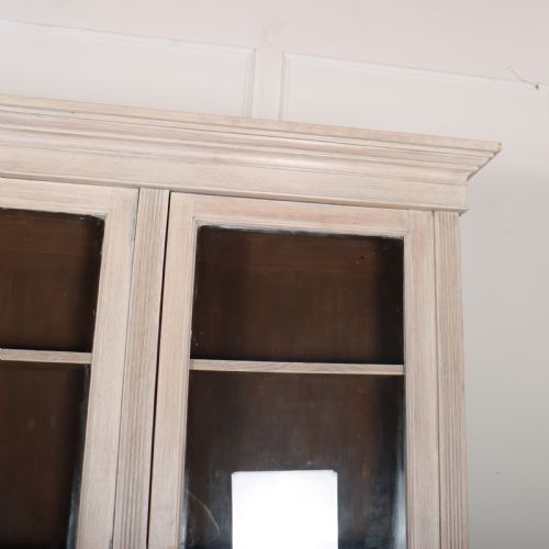 ENGLISH OAK LIBRARY BOOKCASE - ADDITIONAL PHOTO 5