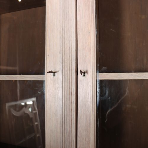 ENGLISH OAK LIBRARY BOOKCASE - ADDITIONAL PHOTO 6