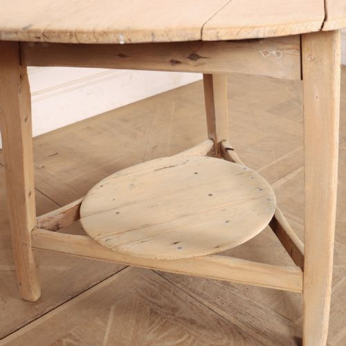 WELSH CRICKET TABLE - ADDITIONAL PHOTO 6