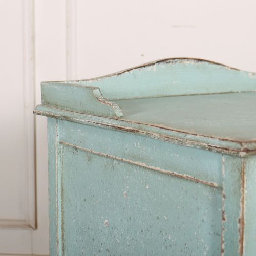 ENGLISH PAINTED BEDSIDE CABINET - ADDITIONAL PHOTO 6