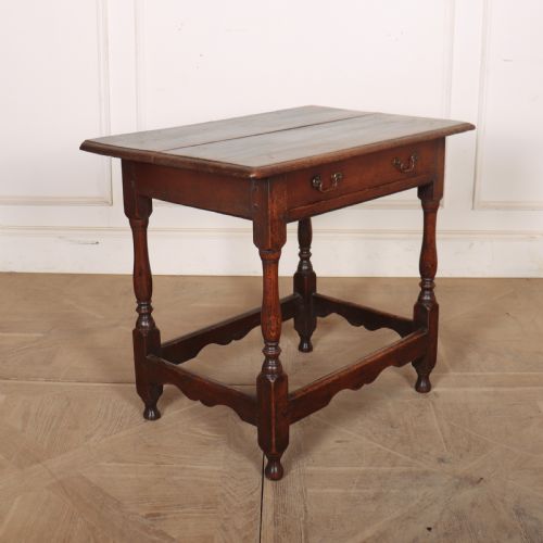 ENGLISH OAK LAMP TABLE - ADDITIONAL PHOTO 5