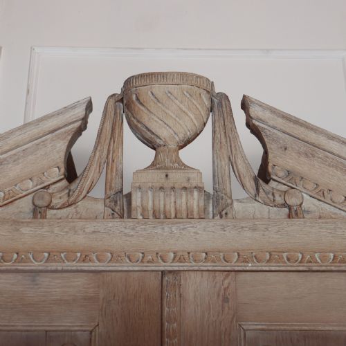 DUTCH BLEACHED OAK LINEN CUPBOARD - ADDITIONAL PHOTO 2