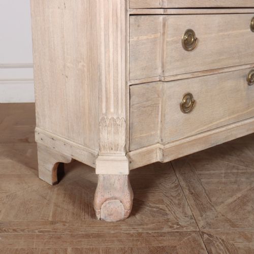DUTCH BLEACHED OAK LINEN CUPBOARD - ADDITIONAL PHOTO 10
