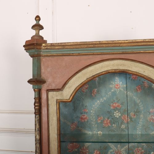19TH CENTURY ITALIAN PAINTED CABINET - ADDITIONAL PHOTO 1