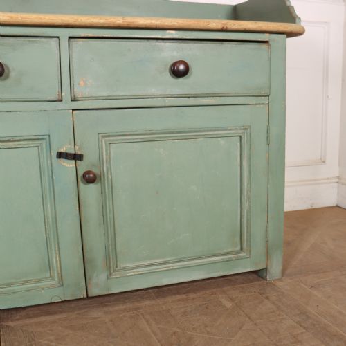 SCOTTISH DAIRY DRESSER - ADDITIONAL PHOTO 3