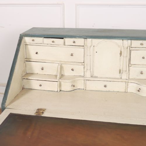 18TH CENTURY ENGLISH BUREAU - ADDITIONAL PHOTO 3