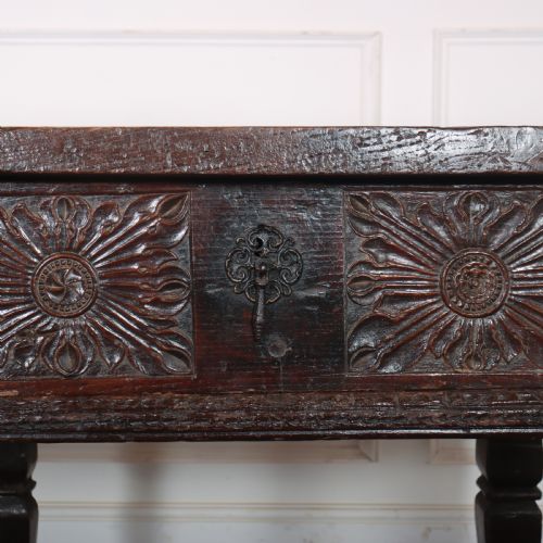 17TH CENTURY SPANISH OAK CONSOLE TABLE - ADDITIONAL PHOTO 7