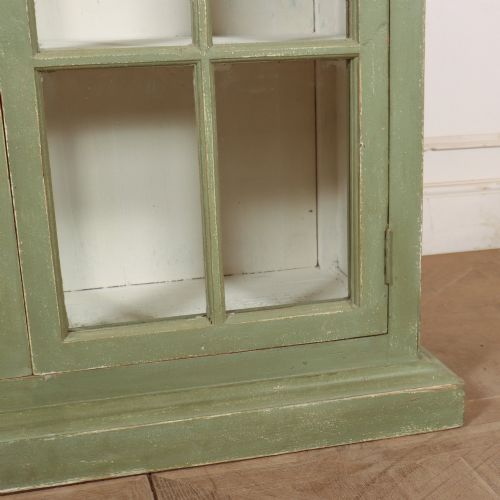 19TH CENTURY ENGLISH GLAZED BOOKCASE DISPLAY CABINET - ADDITIONAL PHOTO 4
