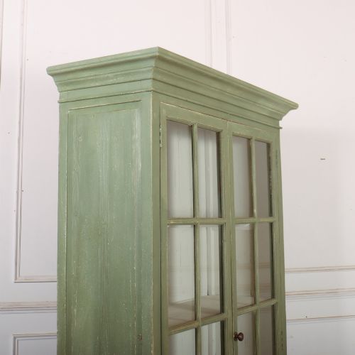 19TH CENTURY ENGLISH GLAZED BOOKCASE DISPLAY CABINET - ADDITIONAL PHOTO 9