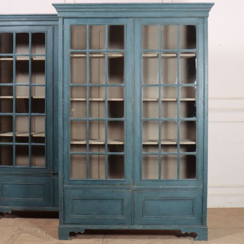 PAIR OF PAINTED LIBRARY BOOKCASE - ADDITIONAL PHOTO 2