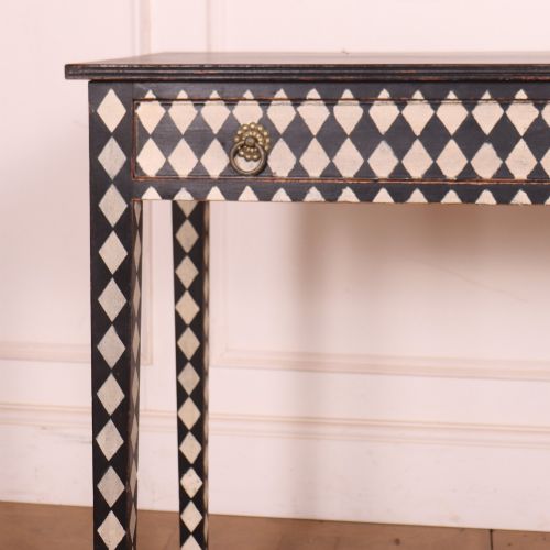 ENGLISH PAINTED LAMP TABLE - ADDITIONAL PHOTO 1
