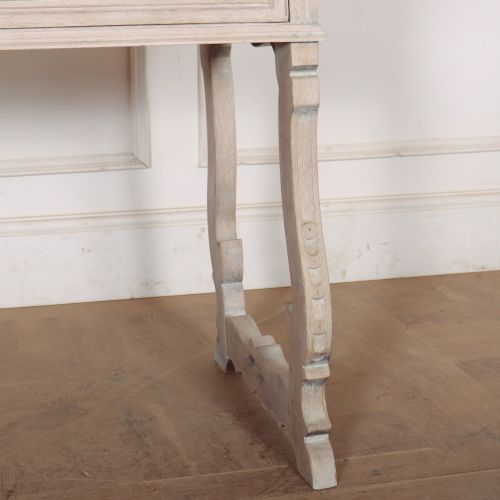 SPANISH BLEACHED OAK SERVER - ADDITIONAL PHOTO 4