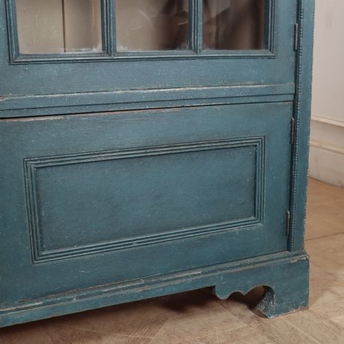 PAIR OF ENGLISH PAINTED LIBRARY BOOKCASES - ADDITIONAL PHOTO 6