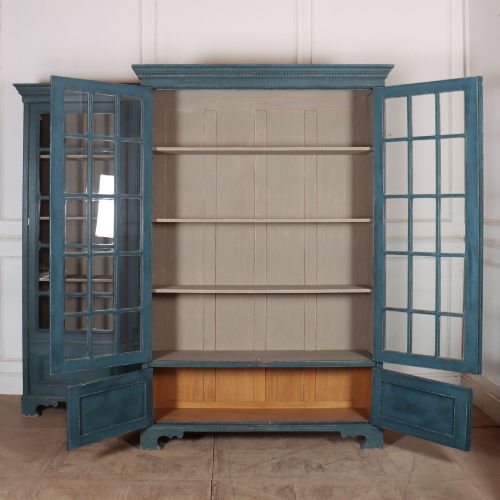 PAIR OF ENGLISH PAINTED LIBRARY BOOKCASES - ADDITIONAL PHOTO 8