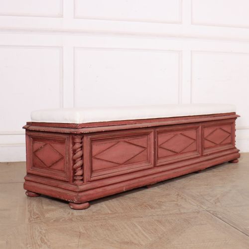 19TH CENTURY ITALIAN PAINTED BENCH