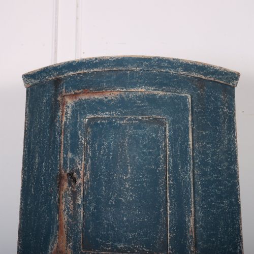 SWEDISH BOWFRONTED CORNER CUPBOARD - ADDITIONAL PHOTO 1