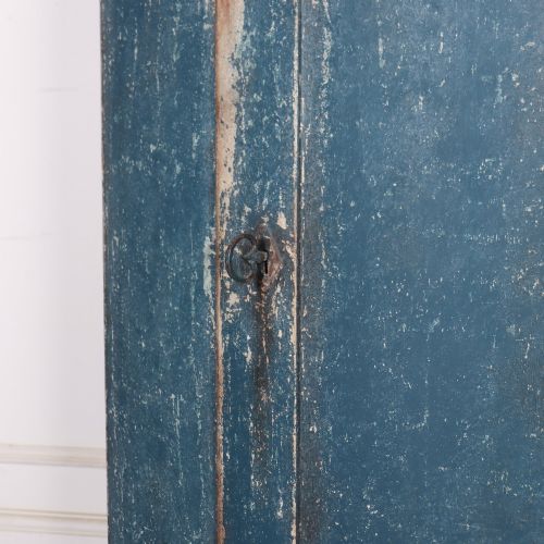 SWEDISH BOWFRONTED CORNER CUPBOARD - ADDITIONAL PHOTO 7