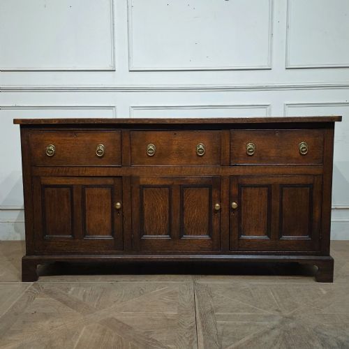 ENGLISH DRESSER BASE