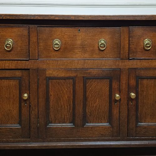 ENGLISH DRESSER BASE - ADDITIONAL PHOTO 3