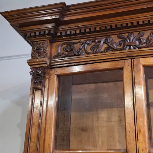 FRENCH WALNUT GLAZED KITCHEN DRESSER BOOKCASE - ADDITIONAL PHOTO 4