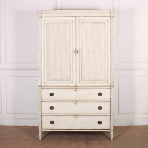 SCANDINAVIAN STYLE LINEN CUPBOARD