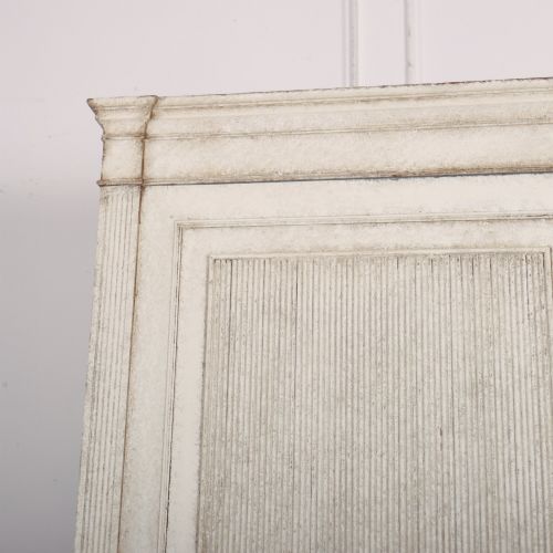 SCANDINAVIAN STYLE LINEN CUPBOARD - ADDITIONAL PHOTO 1