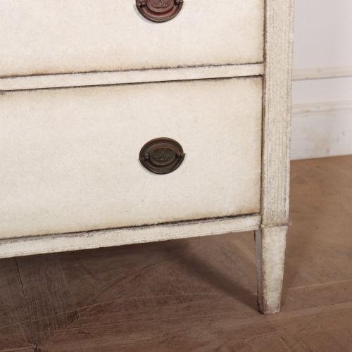 SCANDINAVIAN STYLE LINEN CUPBOARD - ADDITIONAL PHOTO 7
