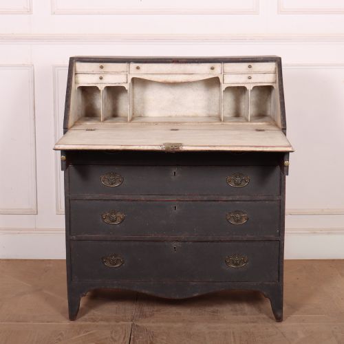 Small English Bureau/ Secretaire