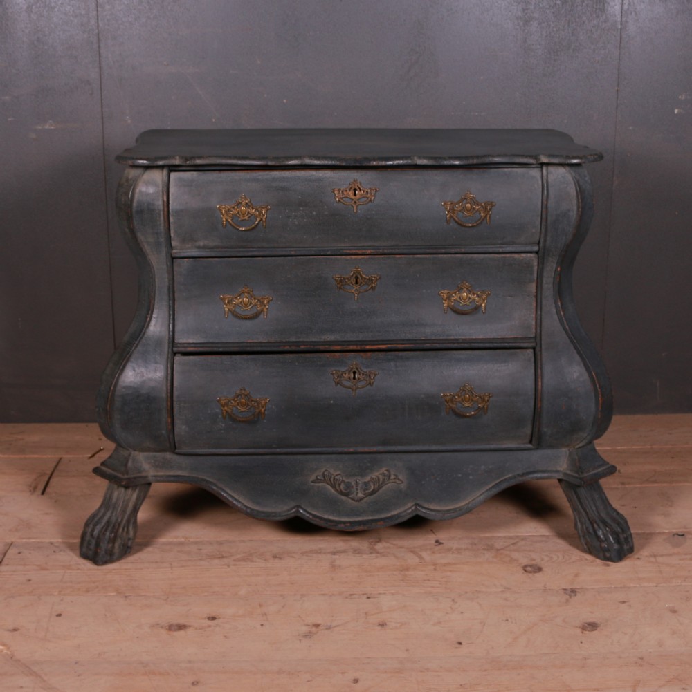 Dutch Bombe Commode