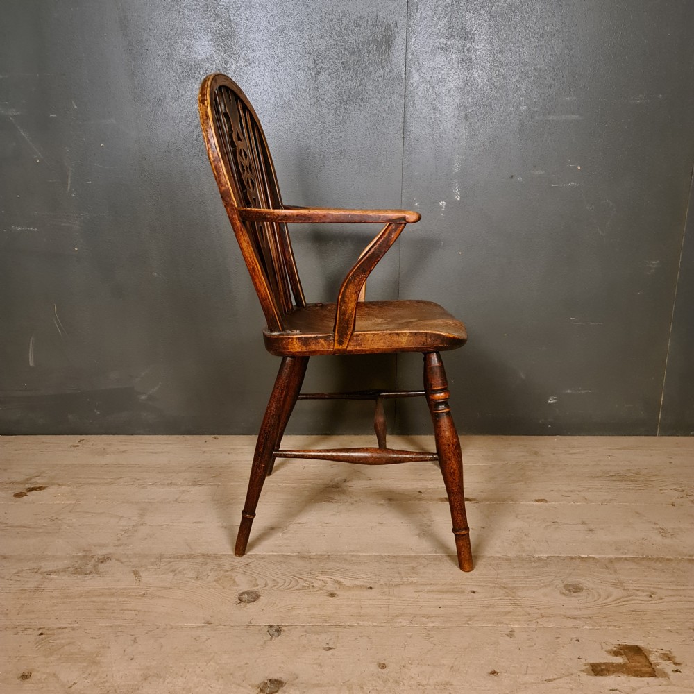 Ash and Elm Windsor Chair View IV