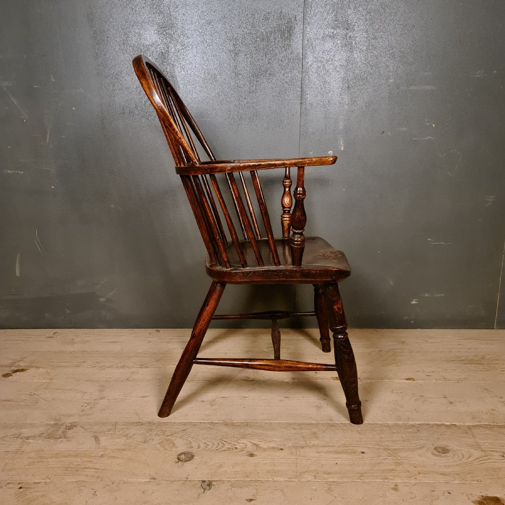  Ash and Elm Windsor Chair View II