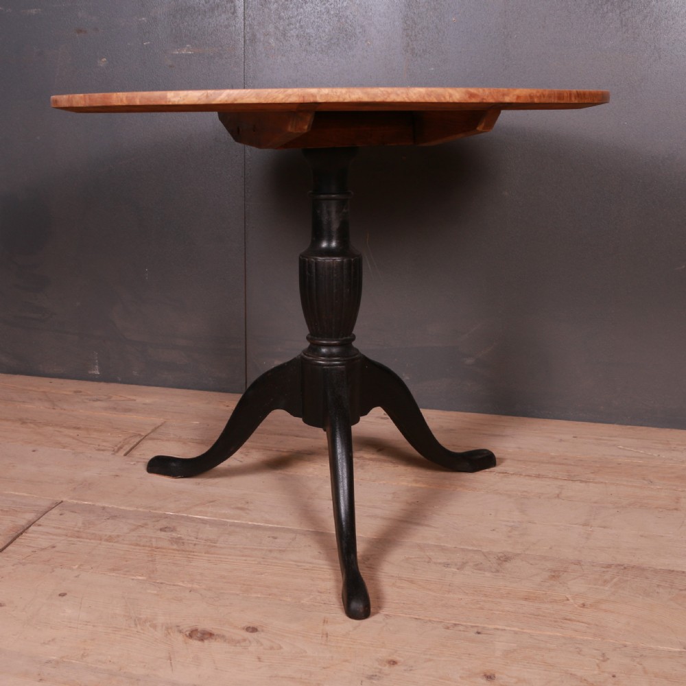 Swedish Lamp Table View II