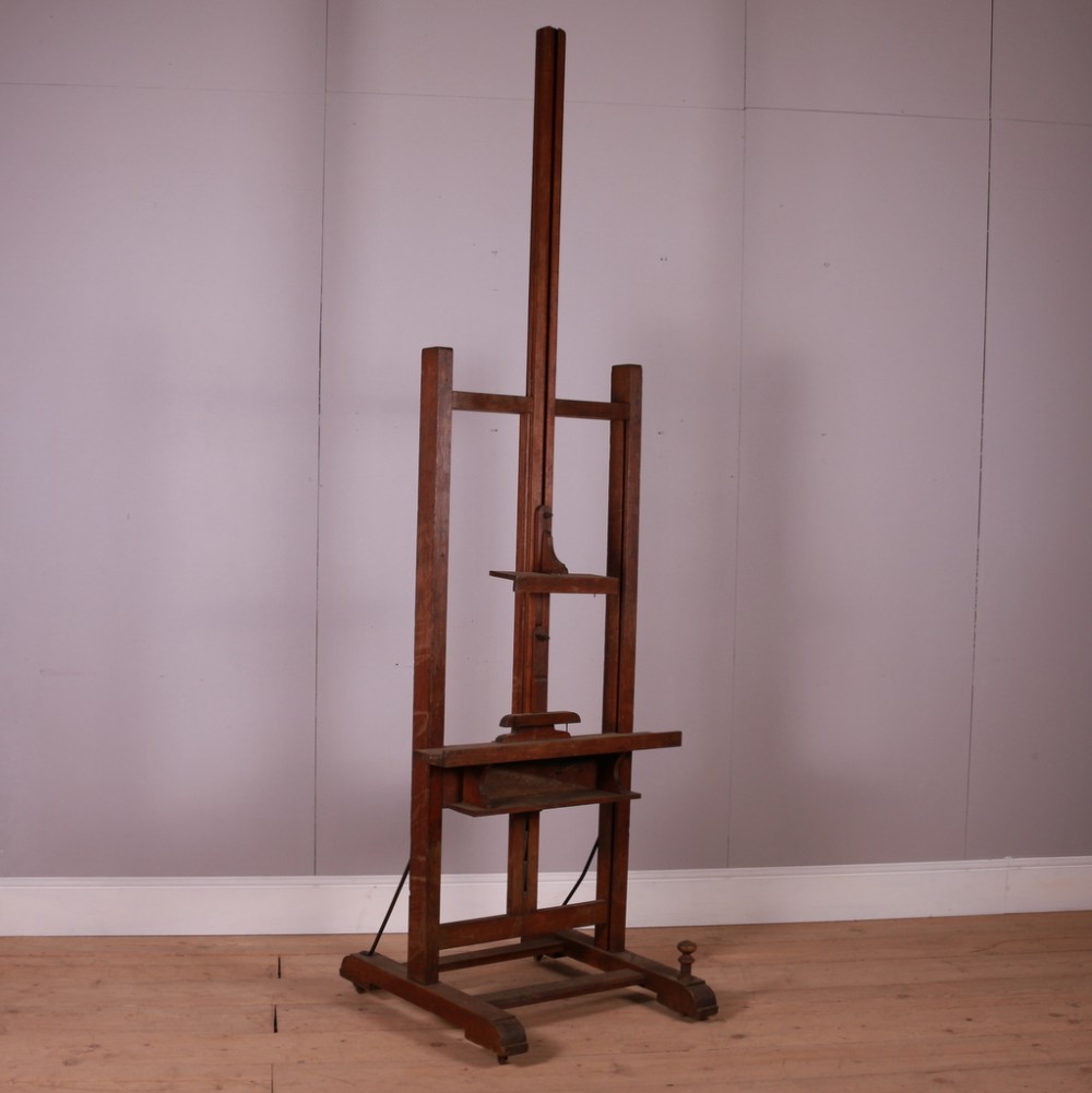 Adjustable Oak Easel