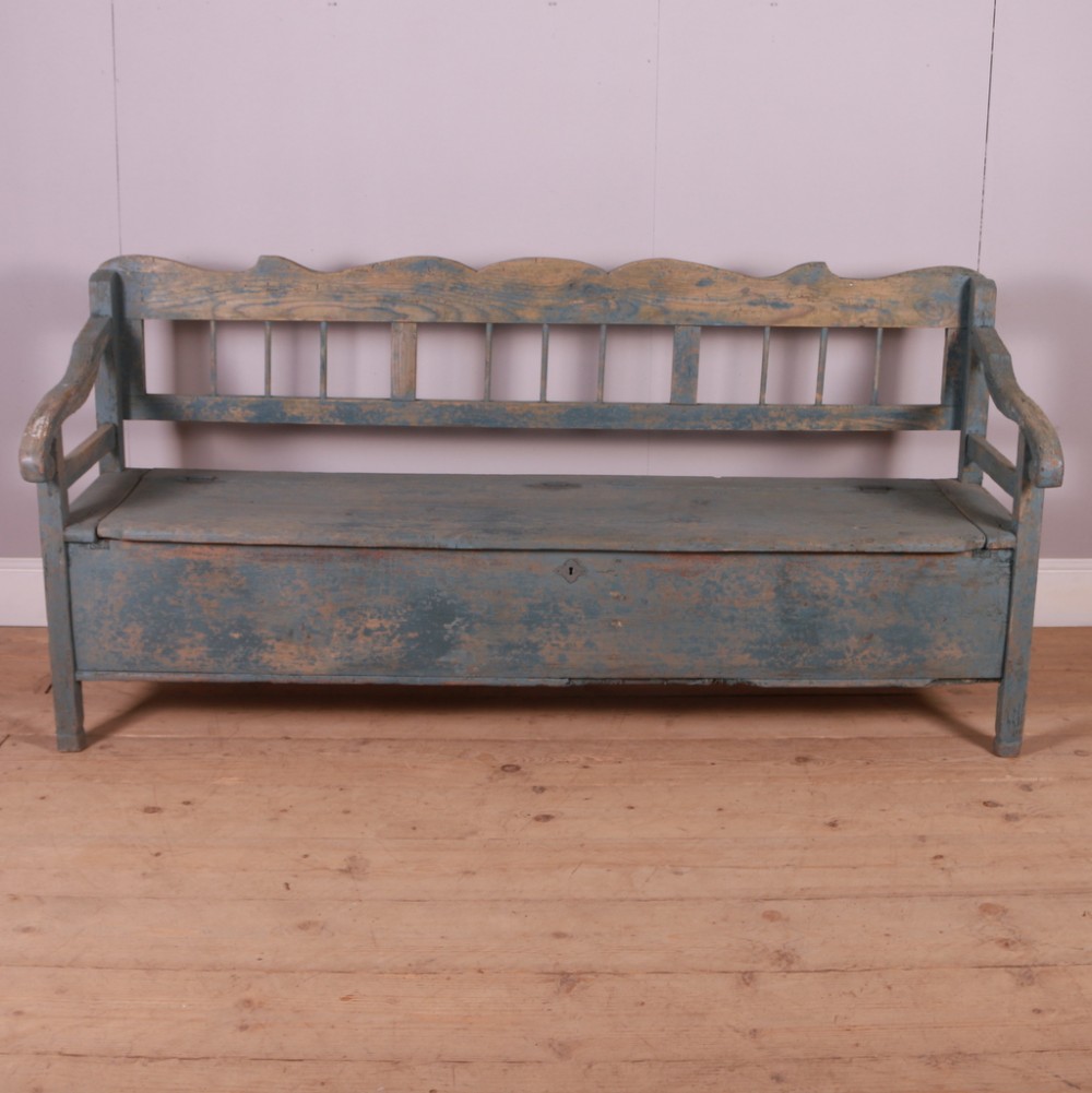 Country Painted Settle