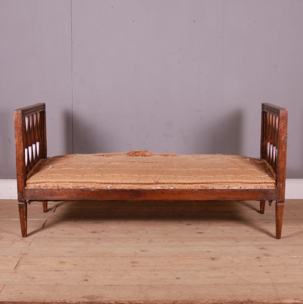 18th Century Swedish Settle