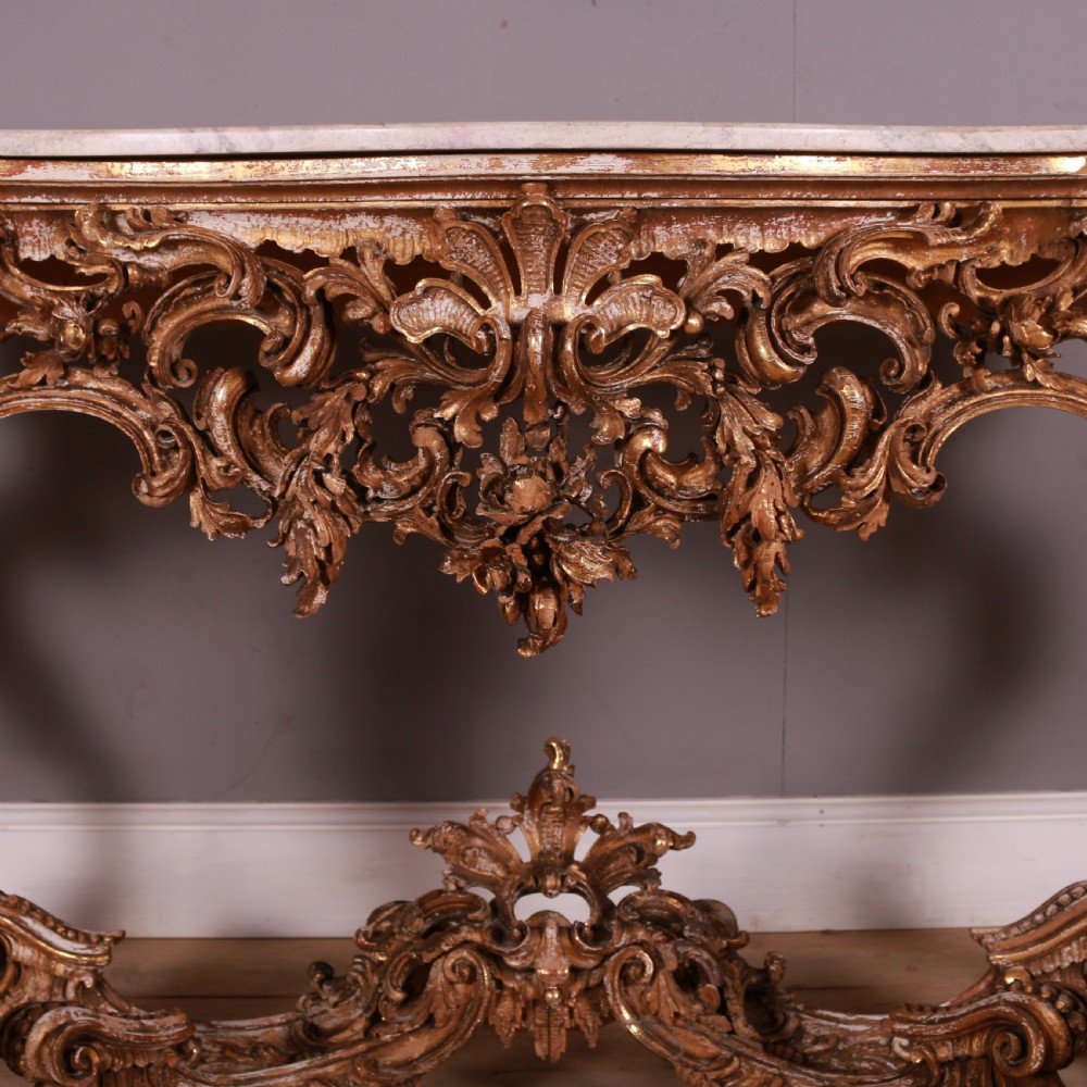 Italian Carved Giltwood Console Table View VII