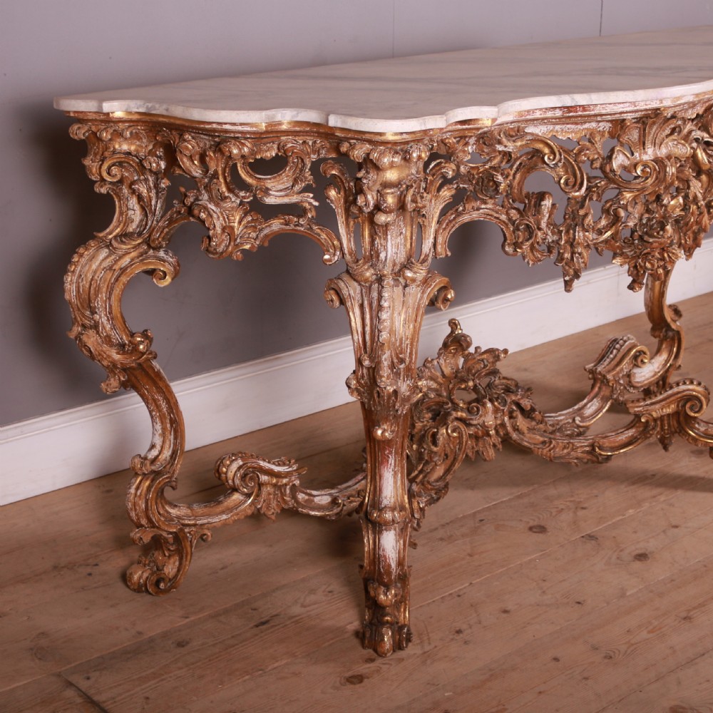 Italian Carved Giltwood Console Table View VIII
