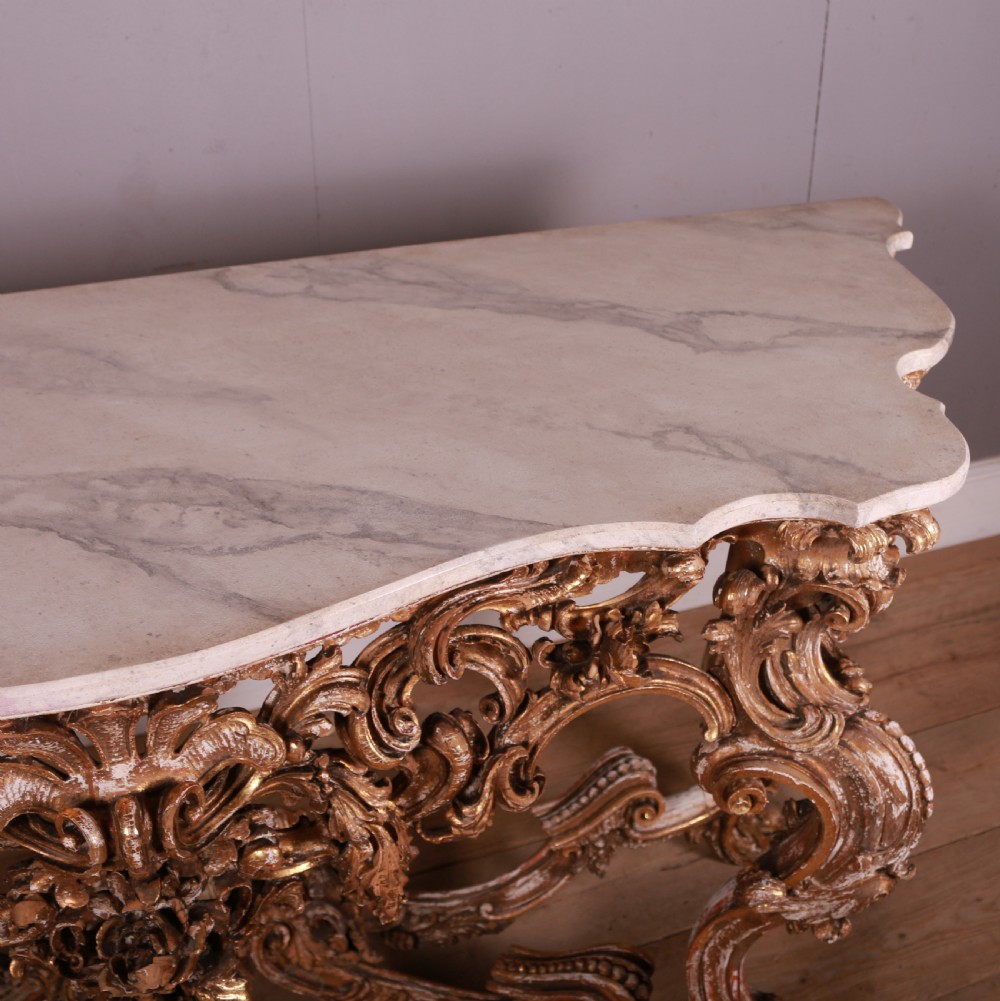 Italian Carved Giltwood Console Table View XI