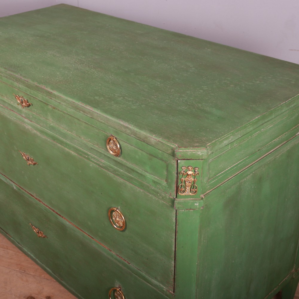 18th Century Italian Commode View VIII