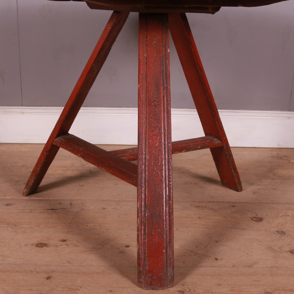 Dutch Cricket Table View II