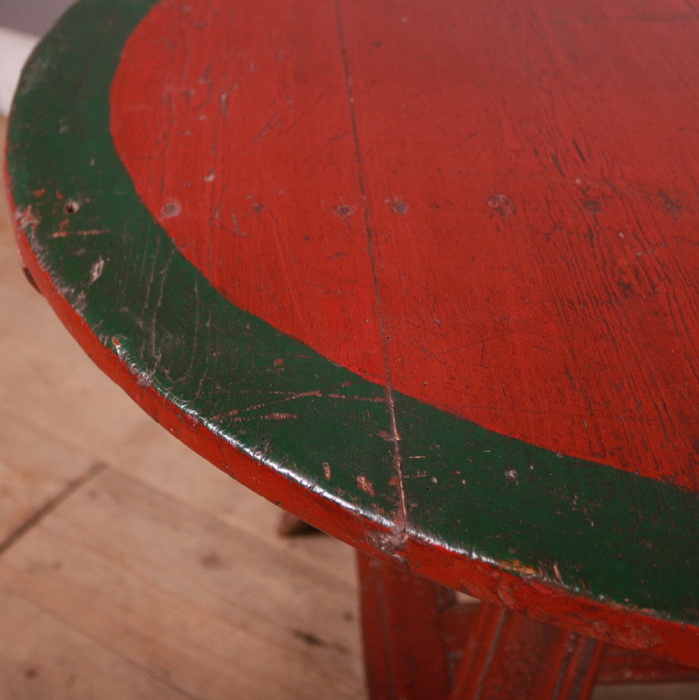 Dutch Cricket Table View IV