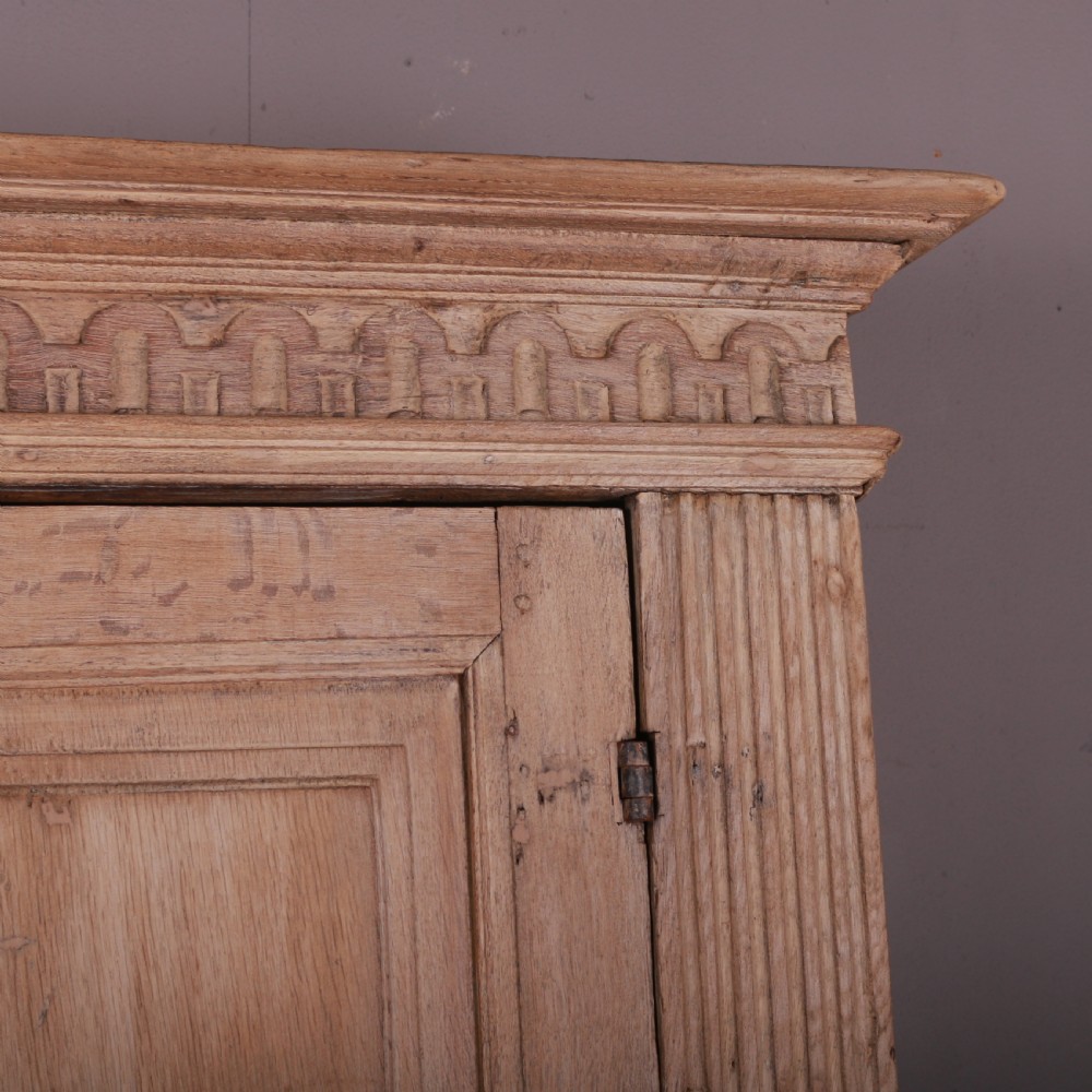 17th Century Dutch Linen Cupboard View VII