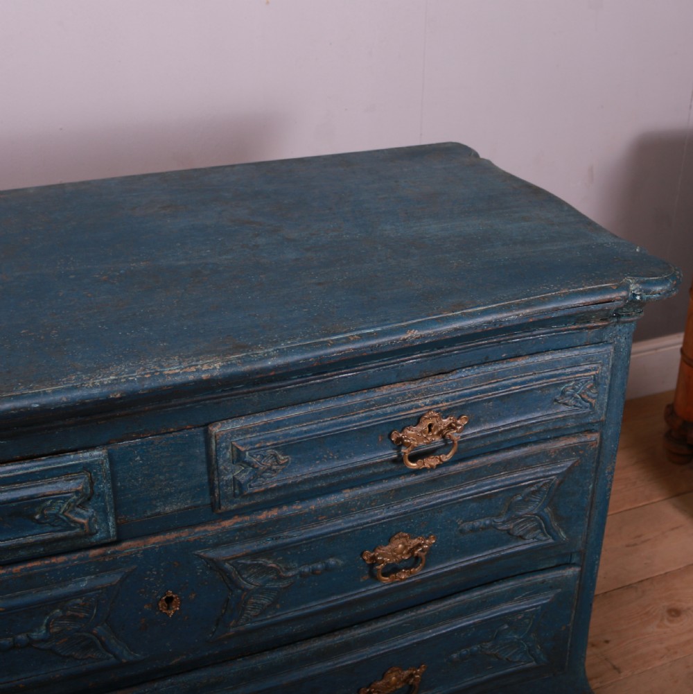 18th Century Portuguese Commode View XI
