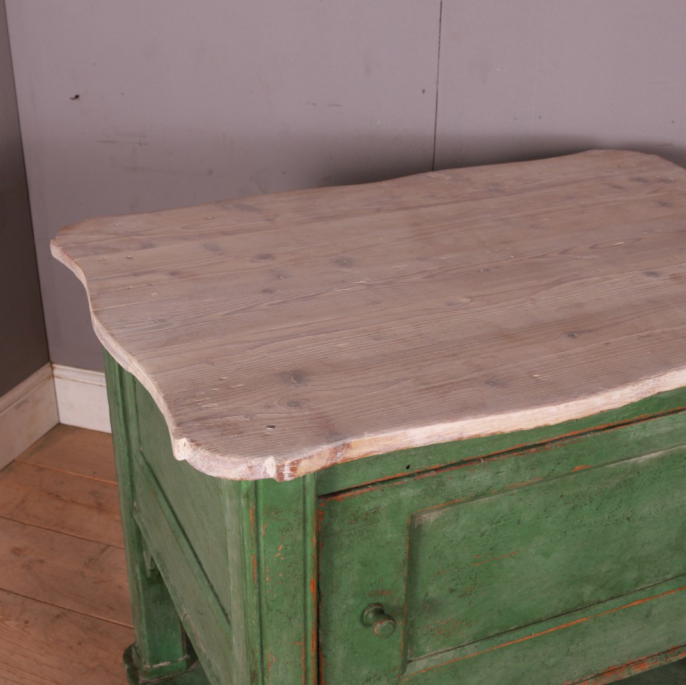 French Painted Island Unit View VI