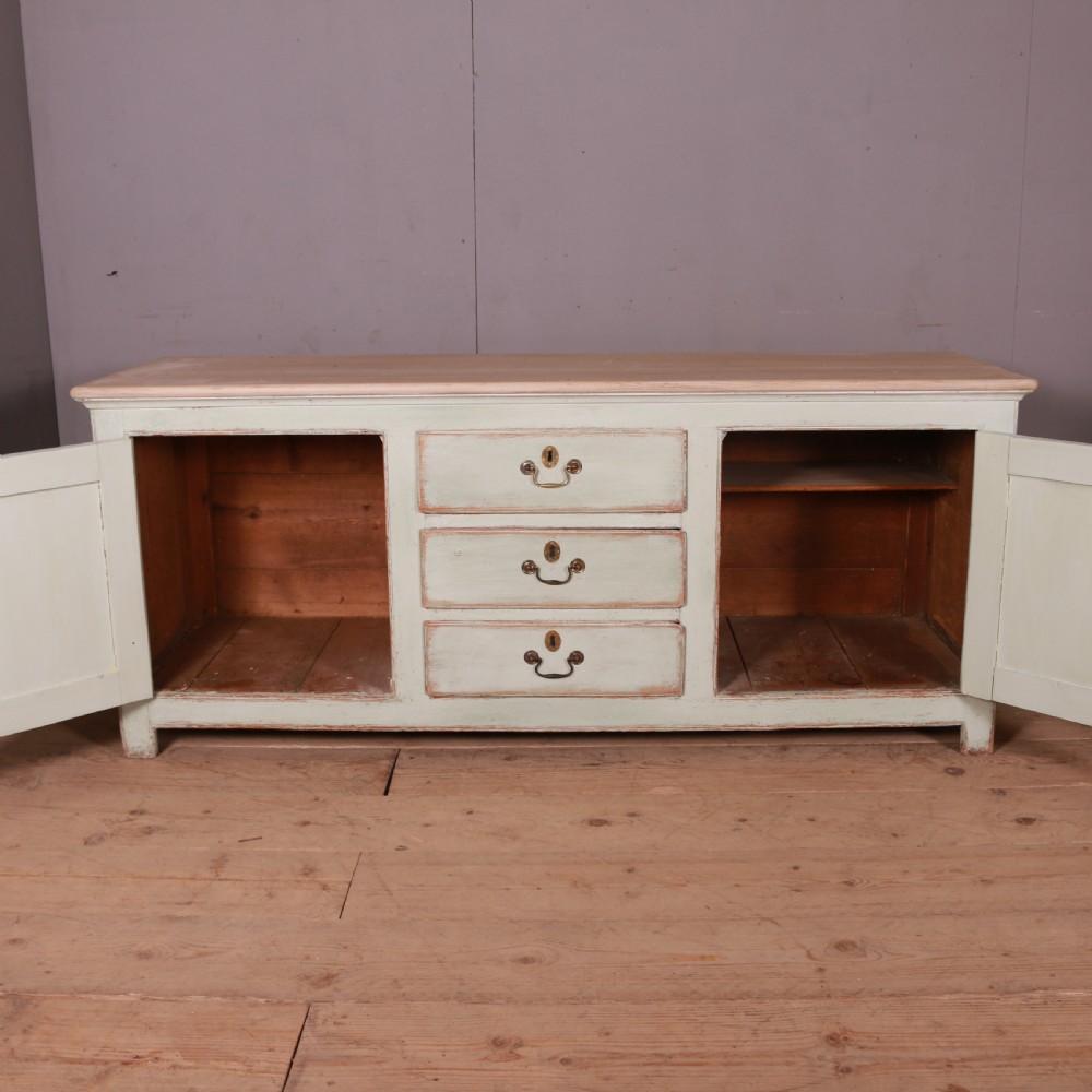 18th Century English Dresser Base View V