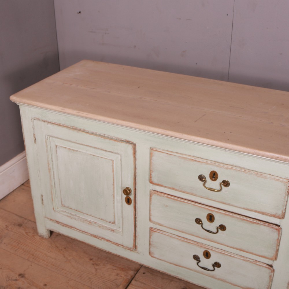18th Century English Dresser Base View VI