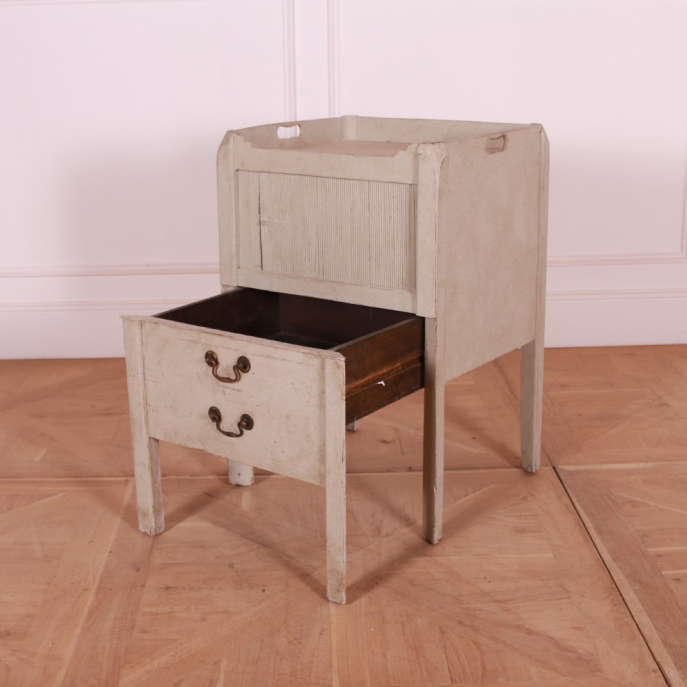 18th Century English Bedside Table View IV
