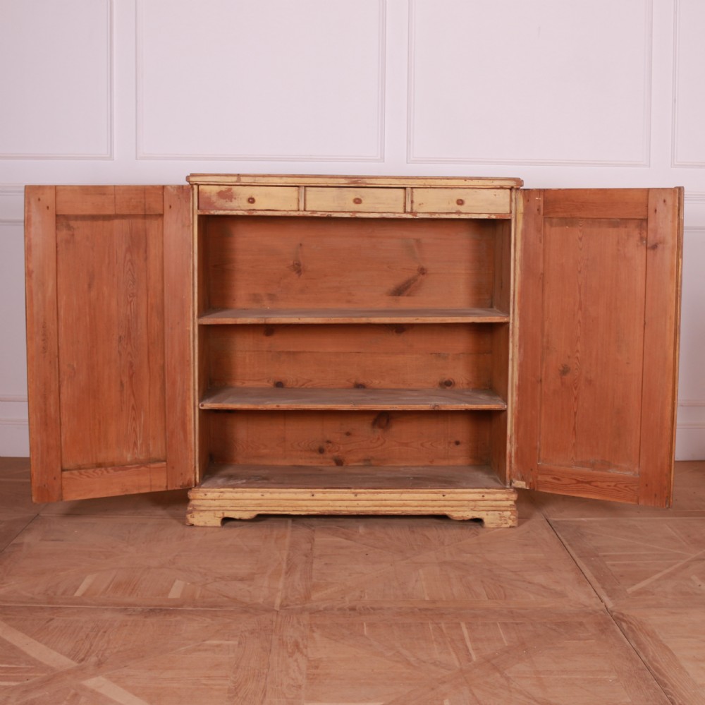 Swedish Original Painted Linen Cupboard View VII