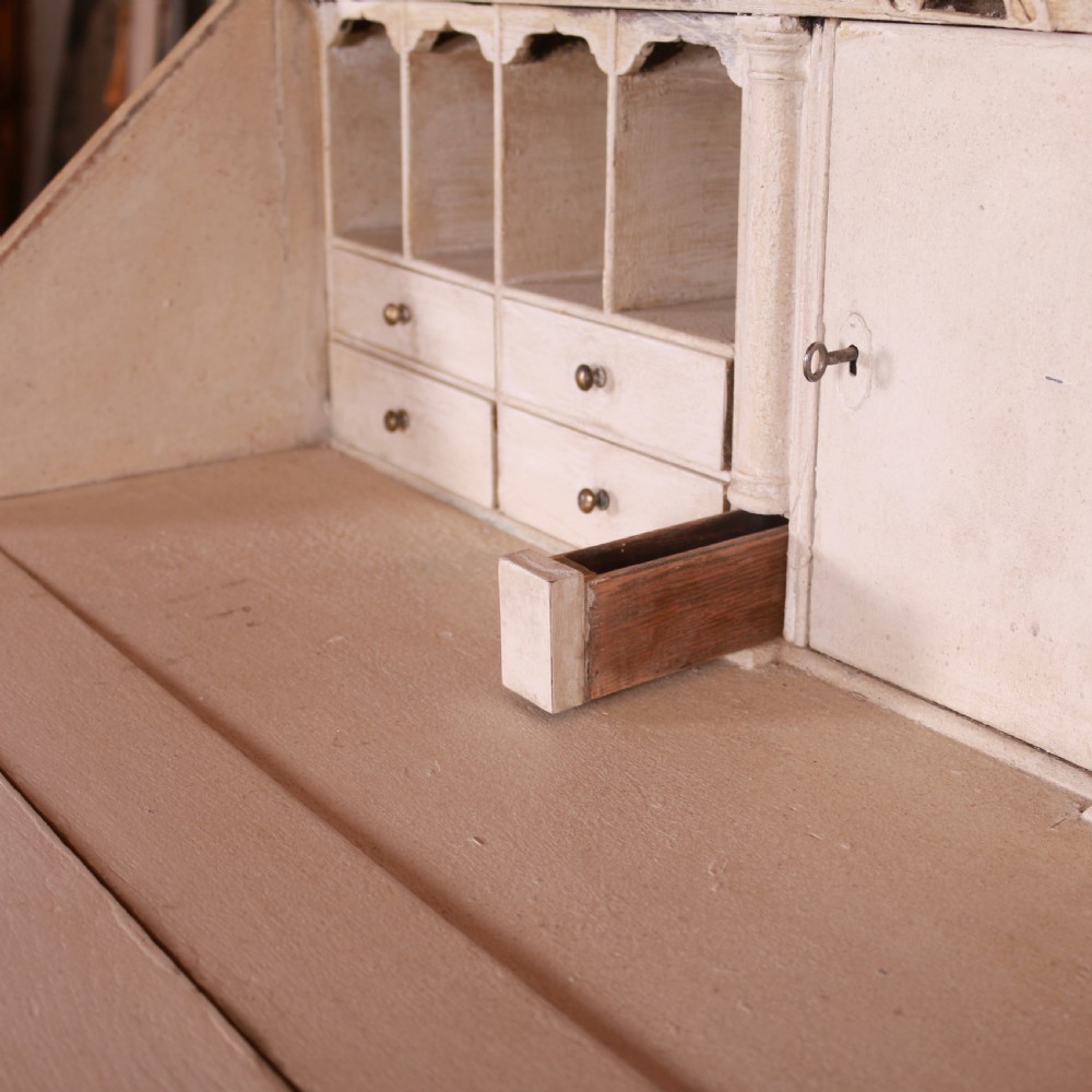 18th Century Painted Bureau View X